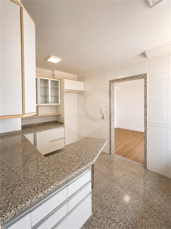 Excelente apartamento à venda na Vila Reg. Feijó