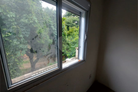Sobrado à venda com 3 quartos, sendo 1 suíte, em Vila Omízollo, Louveira, SP