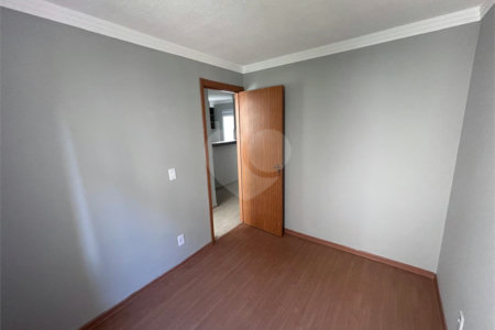 Apartamento no Monte D'oro á venda.