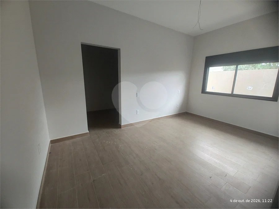 Casa exclusiva em Atibaia de alto padrão com 3 suítes, piscina, espaço gourmet, condomínio fechado, aceita financiamento