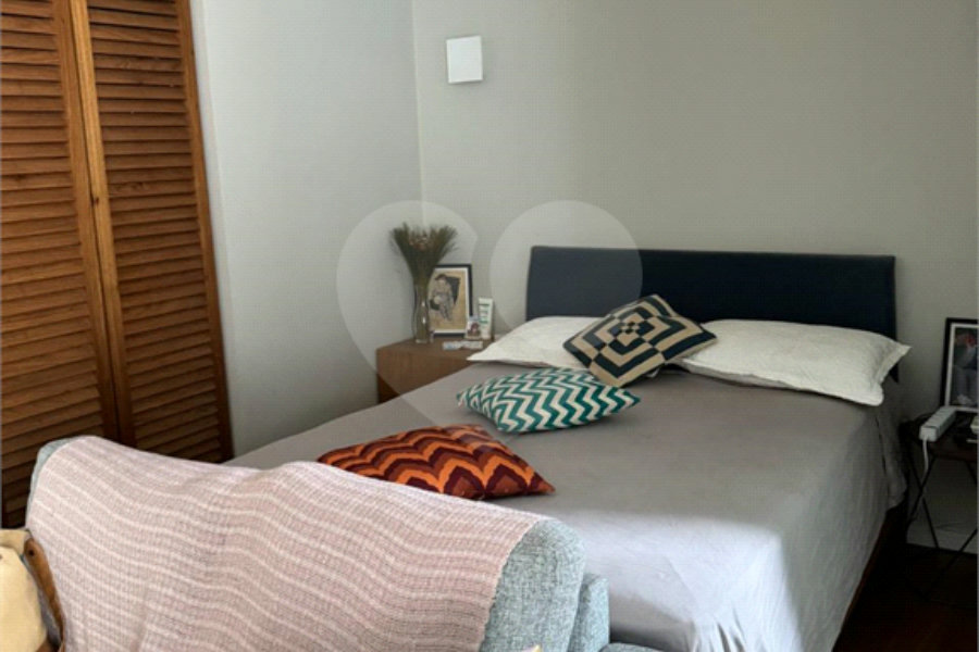 Apartamento em Pinheiros.