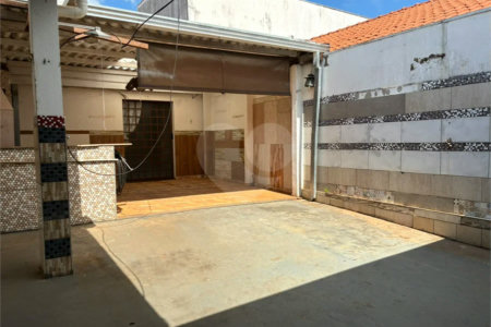 Casa Ampla e Versátil na Vila Marcelino — Excelente Espaço e Pronta para Ocupação Imediata!