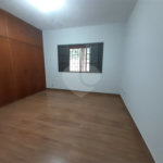 Casa de Alto Padrão à Venda e Locação no Parque Santa Mônica - São Carlos