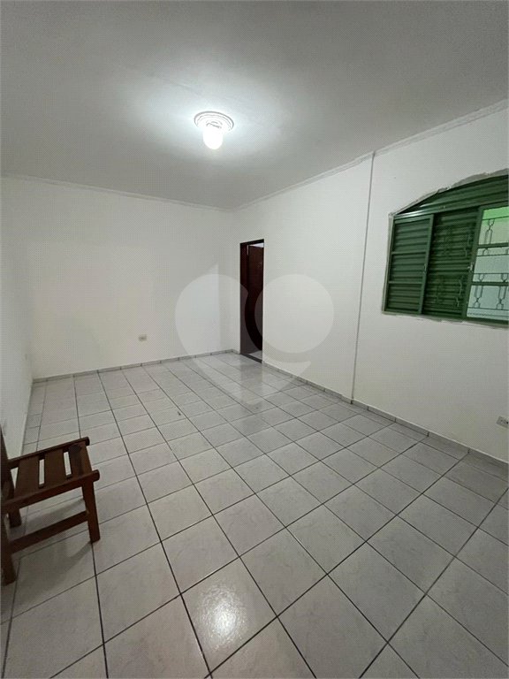 CASA A VENDA COM 125M², 3 DORMITORIOS, 1 SUITE, 2 VAGAS - VISTA LINDA - SÃO JOSÉ DOS CAMPOS/SP.