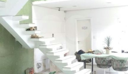 Sobrado à venda com 3 quartos, sendo 2 suítes,  em Vila Moraes, São Paulo, SP