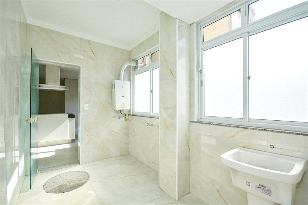 Amplo apartamento na Bela Vista com 177 m²