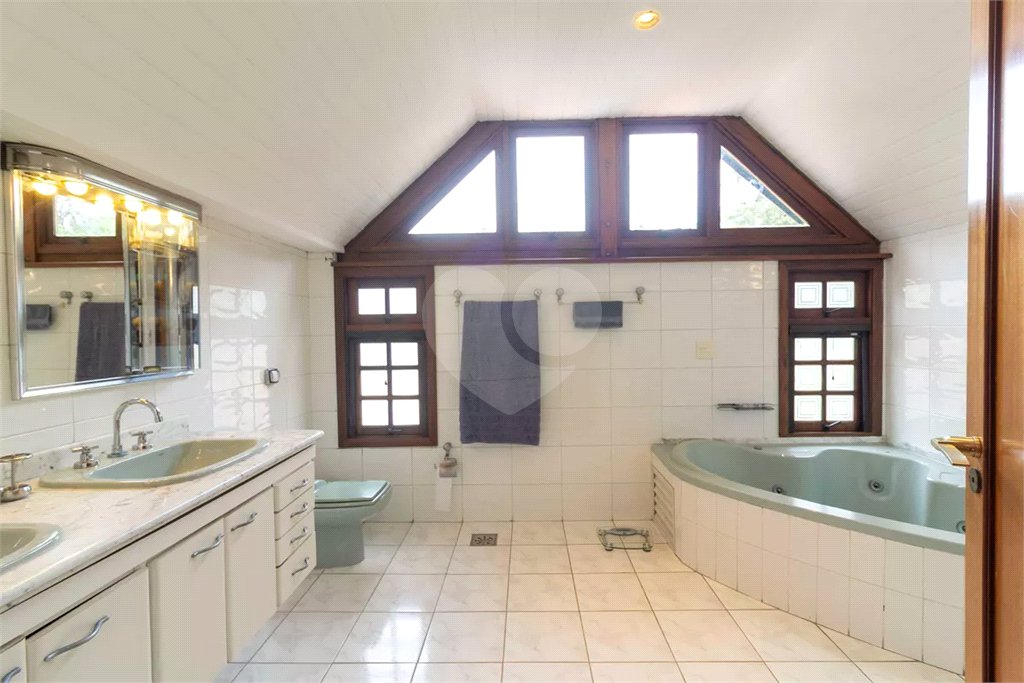Casa à venda com 3 quartos, sendo 1 suíte, em Jardim Marajoara, São Paulo, SP