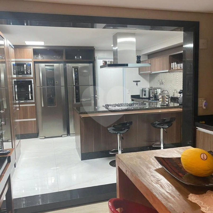 Condomínio clube, Apartamento na Mooca com 204 m² Com 3 suítes e 4 Vagas.