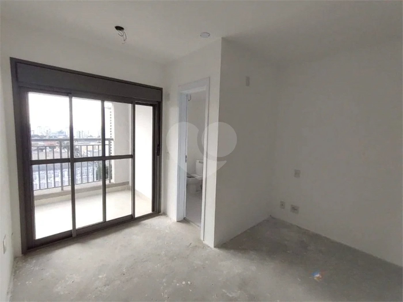 Apartamento novo com 129m² na Mooca com 2 suítes e 2 vagas.