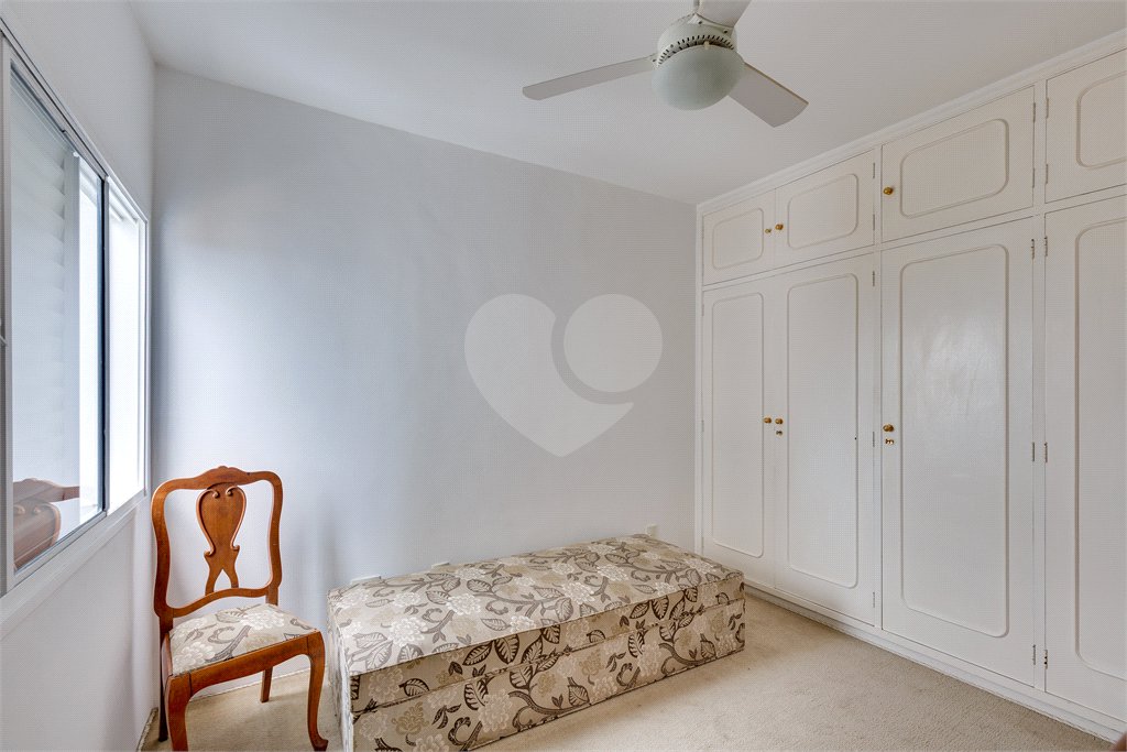 Apartamento à venda com 3 suítes em Real Parque, São Paulo, SP