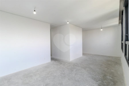 Apartamento à venda com 3 suítes em Campo Belo, São Paulo, SP