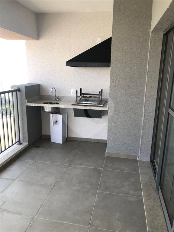 Lindo apartamento em excelente localização no Alto da Mooca, com 83m² com 3 dorms, sendo 1 suite, banheiro,lavabo,varanda gourmet, Aceita e estuda Permuta.