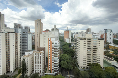 Apartamento com 205 metros no Campo Belo