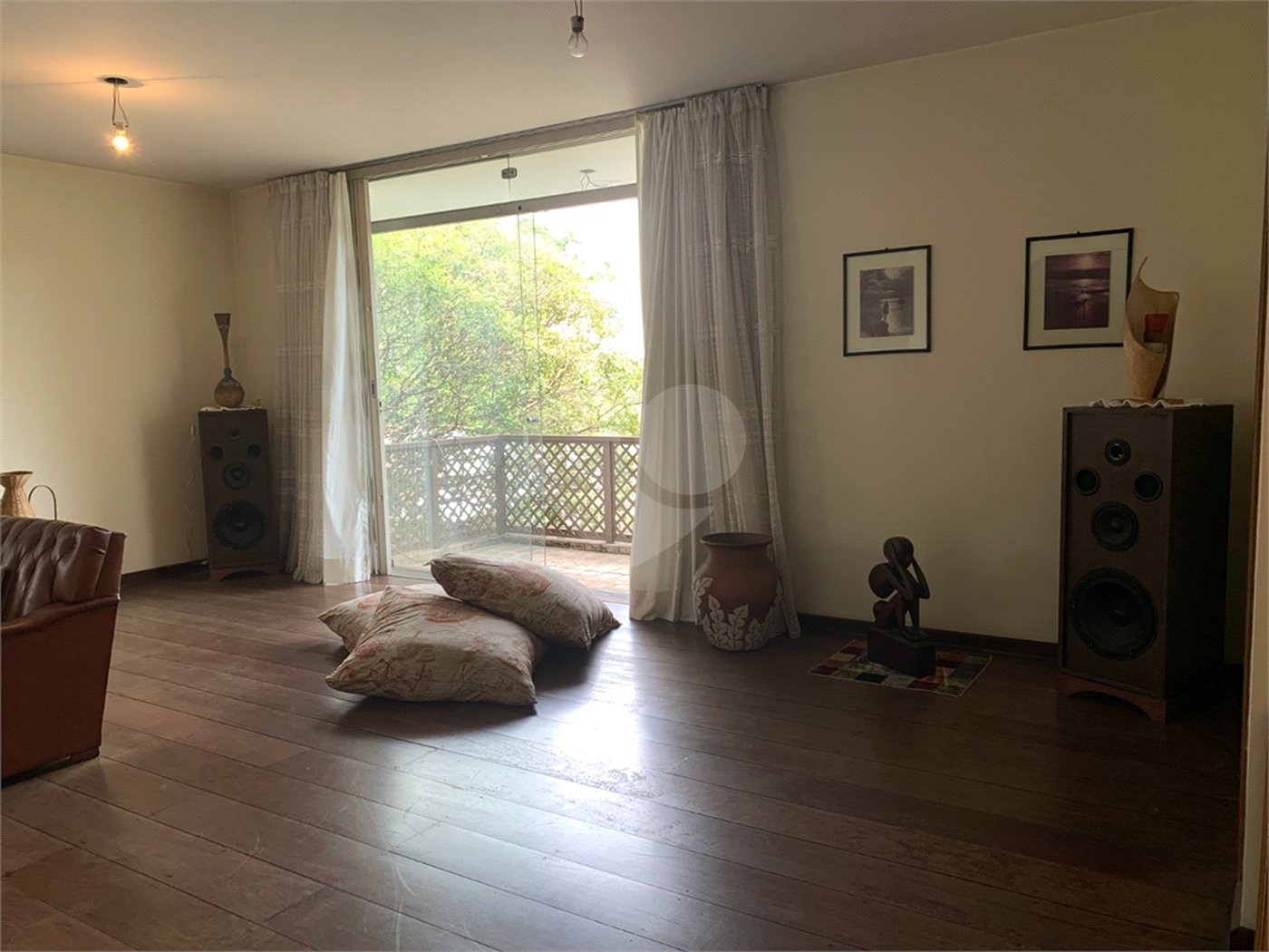 Sobrado à venda com 3 suítes em Tremembé, São Paulo, SP