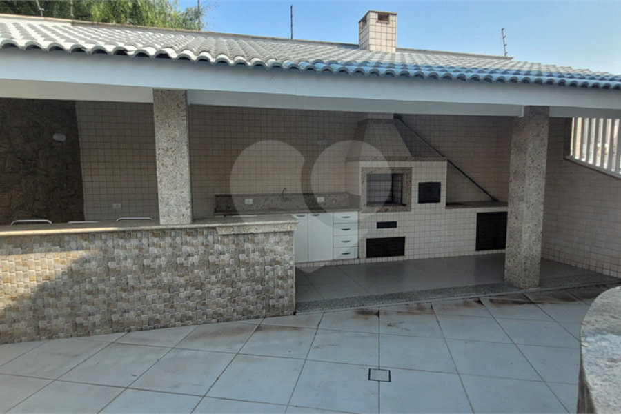 Sobrado de alto padrão com piscina e sauna no Jardim França