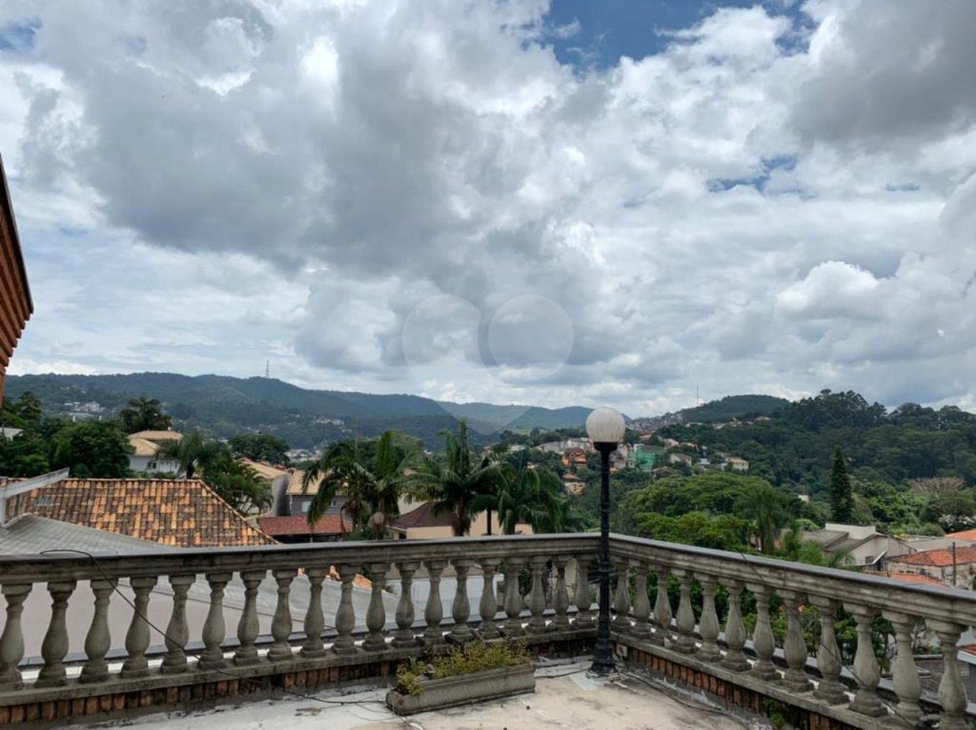 SOBRADO NAS PALMAS DO TREMEMBE