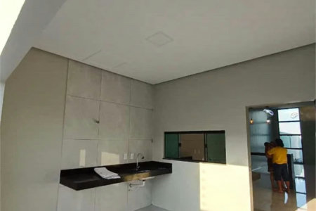 Casa à venda ou para alugar com 3 quartos, sendo 1 suíte,  em Monte Carlo, Balsas, MA