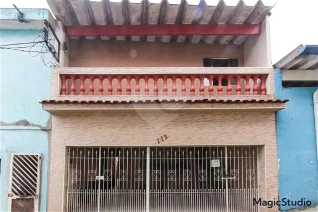 Casa com 154m², 2 dormitórios, 1 vaga, à venda na Vila Ema.