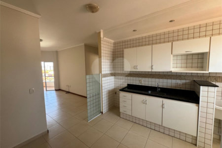 Apartamento de 2 Dormitórios á venda, no Parque Santa Marta em São Carlos.