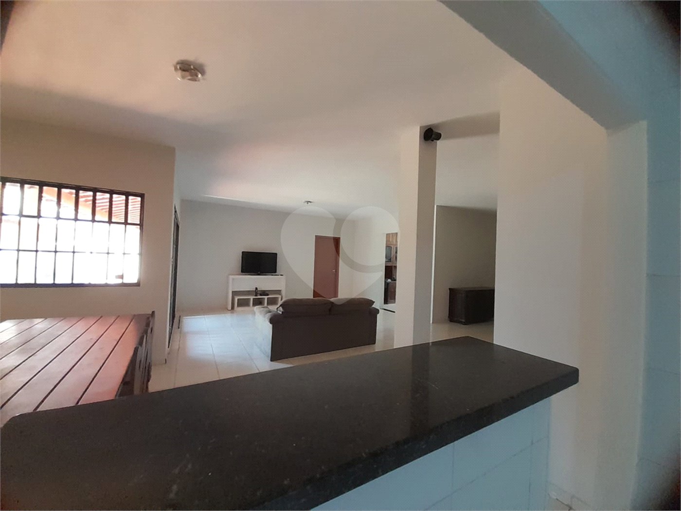 Casa de Alto Padrão à Venda e Locação no Parque Santa Mônica - São Carlos