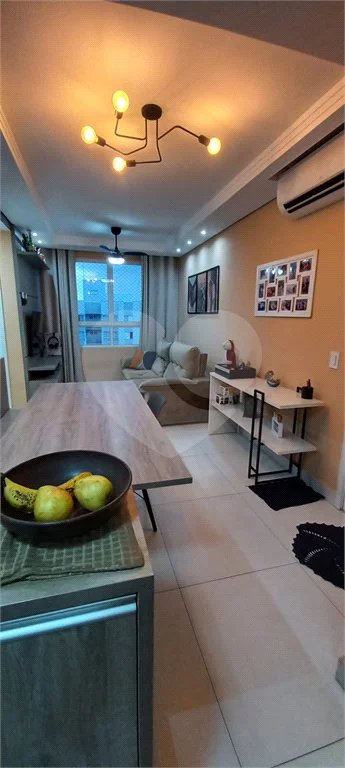 APARTAMENTO A VENDA 2 DORM SENDO 1 SUITE - VAGA DE GARAGEM COBERTA