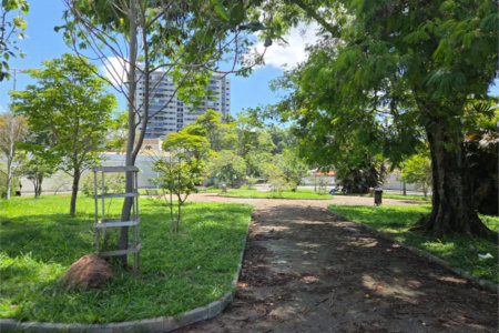 Em bairro nobre está o seu maravilhoso lote em Atibaia, Venha conhecer.