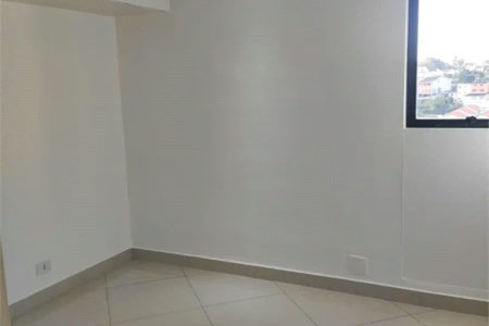 Apartamento à venda com 2 quartos e 1 vaga no Morumbi