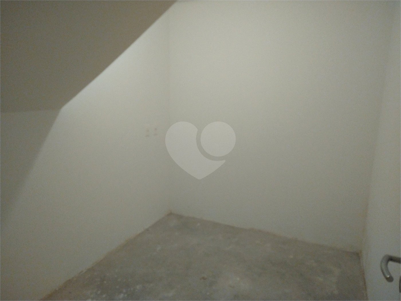 Condomínio de casas de alto padrão em estilo Neoclássico Francês