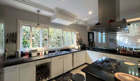 Casa à venda com 4 suítes em Vila Santo Antônio, Cotia, SP
