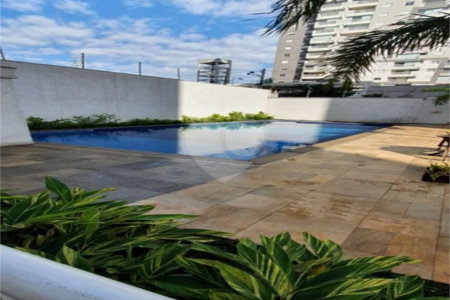 Apto com varanda gourmet no Belém Brás