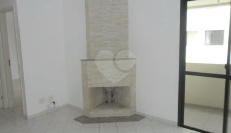 Apartamento à venda com 2 quartos, sendo 1 suíte,  em Vila Hamburguesa, São Paulo, SP