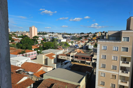 Excelente apartamento á venda de 2 dormitórios no CENTRO de São Carlos!