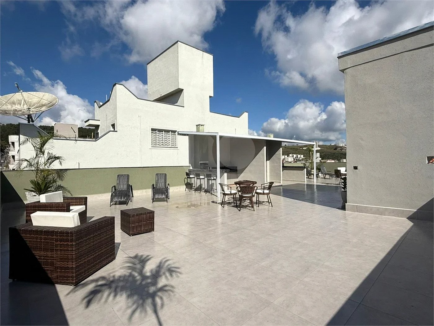 Vendo Apartamento Novo – 80m² de Conforto e Praticidade!