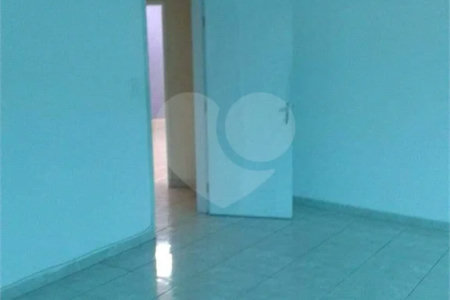Prédio comercial com 724m² , 8 banheiros e 5 vagas de garagem , à venda na Vila Formosa.