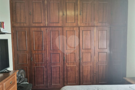 Casa comercial para locação no Centro