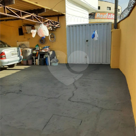 Casa com Salão Comercial no Aracy