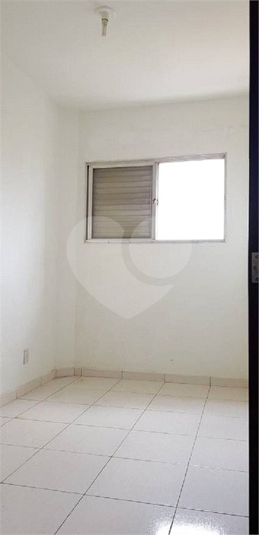 Apartamento no Condomínio Torello Dinucci