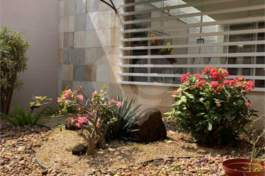 Casa à venda com 3 dormitórios no Bairro Cidade Jardim em Piracicaba - SP.