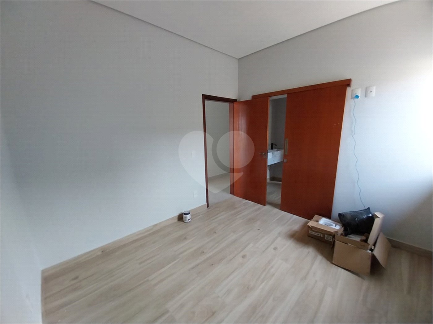 CASA A VENDA NO RESIDENCIAL CAPIVARI EM LOUVEIRA