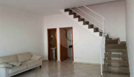 Casa à venda com 3 quartos, sendo 1 suíte,  no condomínio Saude, São Paulo - SP