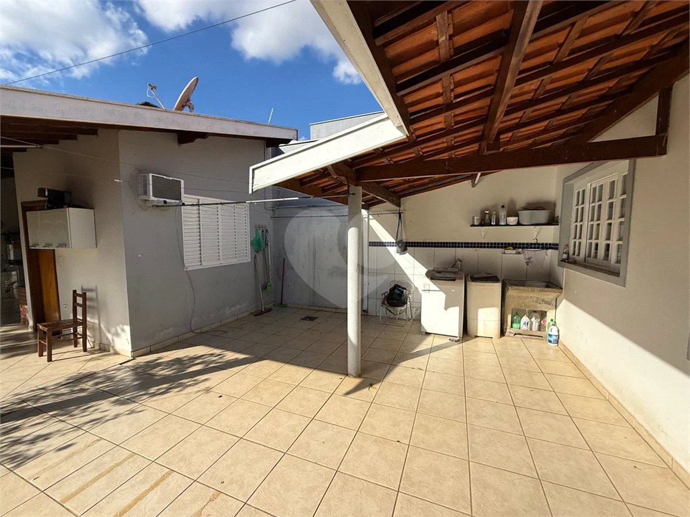 Casa à venda com 3 quartos, sendo 2 suítes,  em Nova Piracicaba, Piracicaba, SP