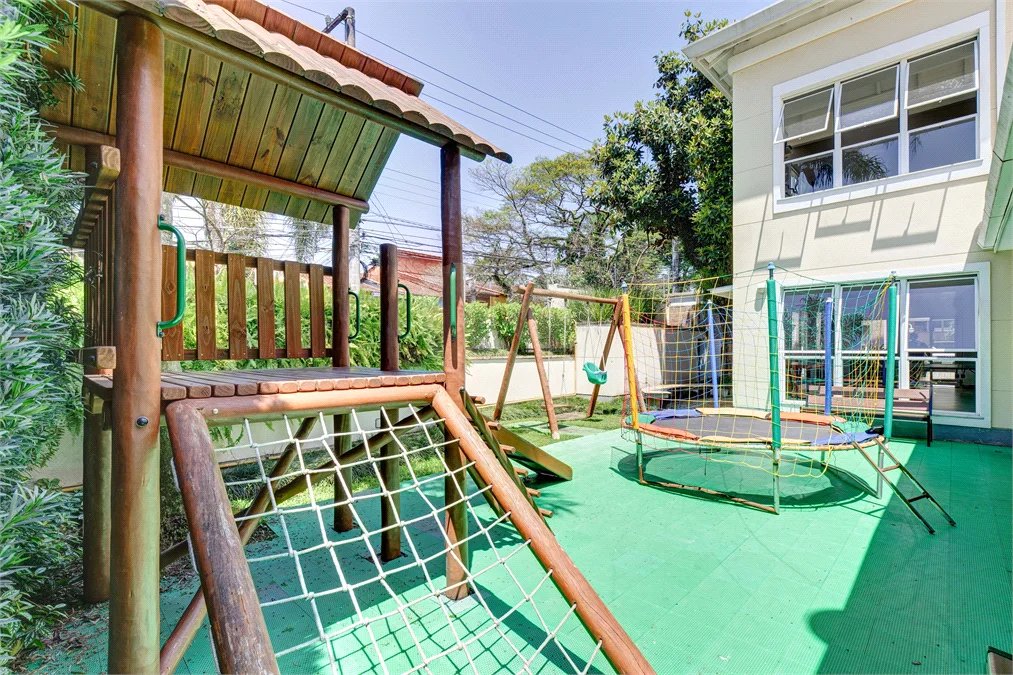 Casa à venda com 3 suítes no condomínio Villa Splendore, São Paulo - SP
