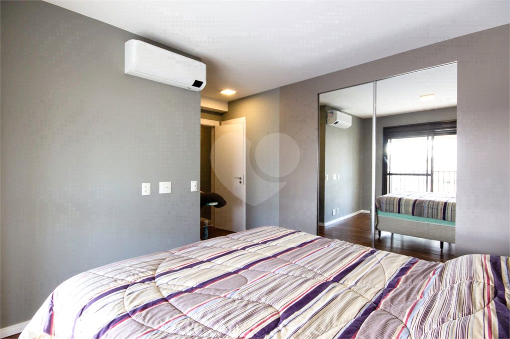 Apartamento à Venda na Vila Mariana com 163m², 3 Suítes e Varanda Gourmet