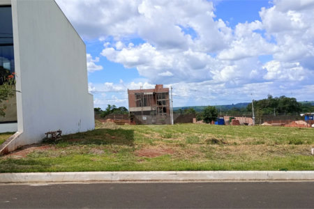 Terreno à venda em Recanto do Sabiá, São Carlos - SP