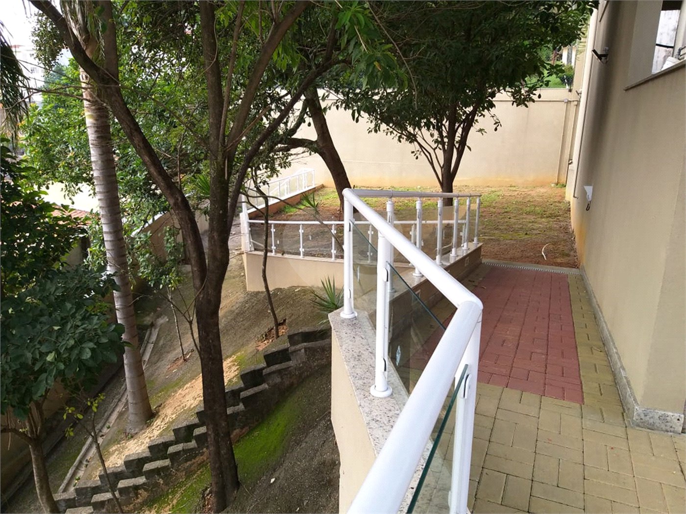 Casa, 4 quartos, 4 suítes, 6 vagas, à venda, no Barro Branco, em São Paulo.