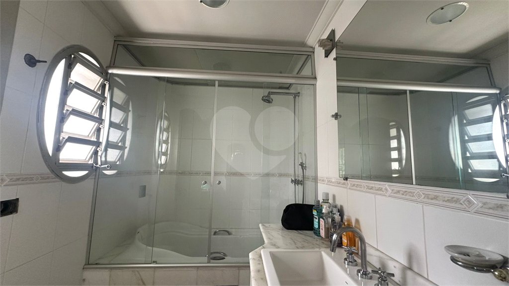 Apartamento à venda com 3 quartos, sendo 1 suíte, em Vila Andrade, São Paulo, SP