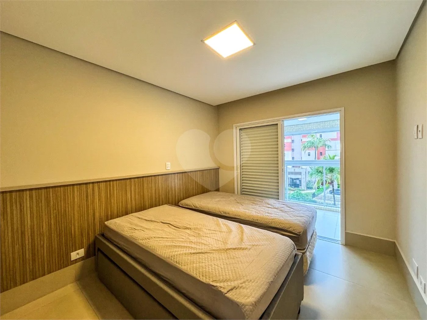 Apartamento à venda com 3 suítes em Riviera de São Lourenço, Bertioga, SP
