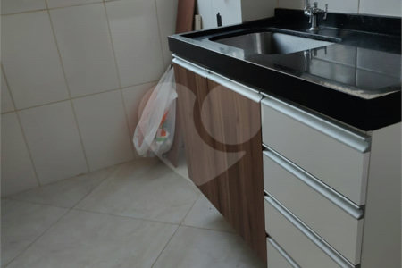 Apartamento no condomínio Monte Everest dispondo de 48m²