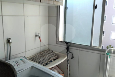 Apartamento com 2 dormitórios