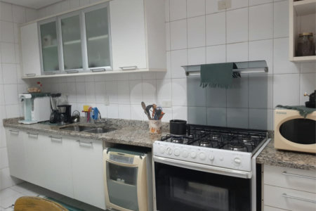 Casa à venda com 4 suítes no condomínio Saint James Special Houses, São Paulo - SP
